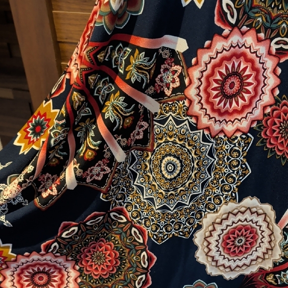 Sleeveless Black Maxi Dress with Multicolor Medallion Print - Picture 5 of 8